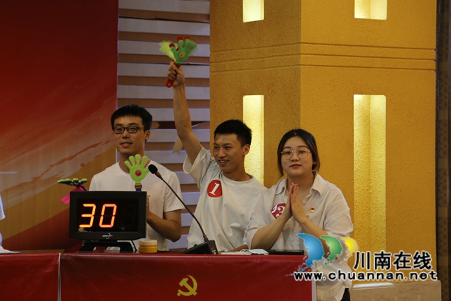 99f37596596023e34ff41ab35a409db.jpg
