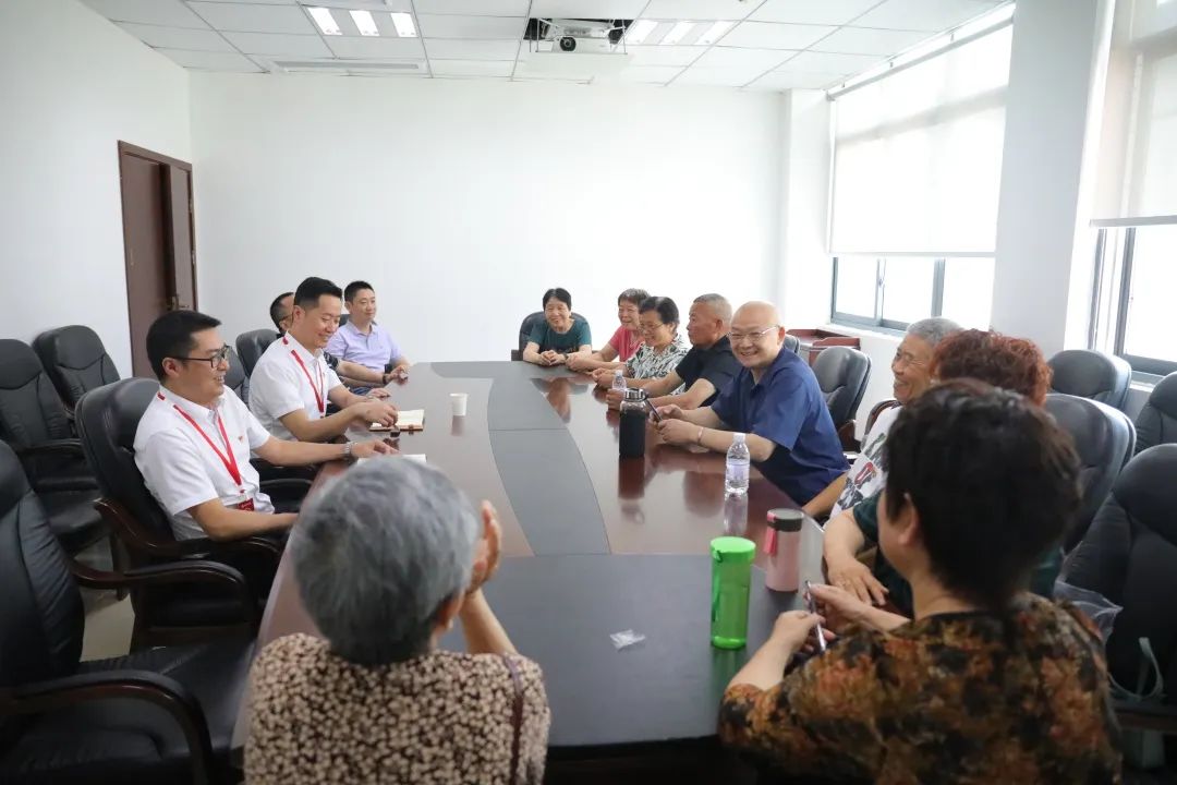 感党恩 谈发展 跟党走 | 合江县中医医院召开庆祝建党101周年座谈会(图3) 3.jpg