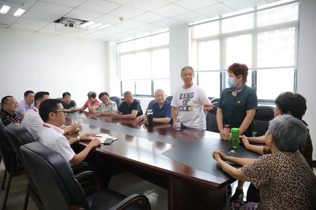感党恩 谈发展 跟党走 | 合江县中医医院召开庆祝建党101周年座谈会(图4) 4.jpg