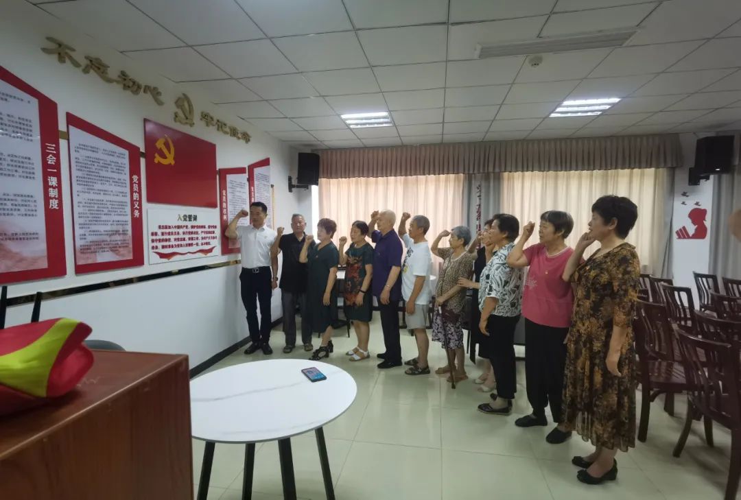 感党恩 谈发展 跟党走 | 合江县中医医院召开庆祝建党101周年座谈会(图5) 5.jpg