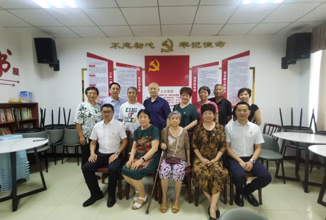 感党恩 谈发展 跟党走 | 合江县中医医院召开庆祝建党101周年座谈会(图6) 6.jpg