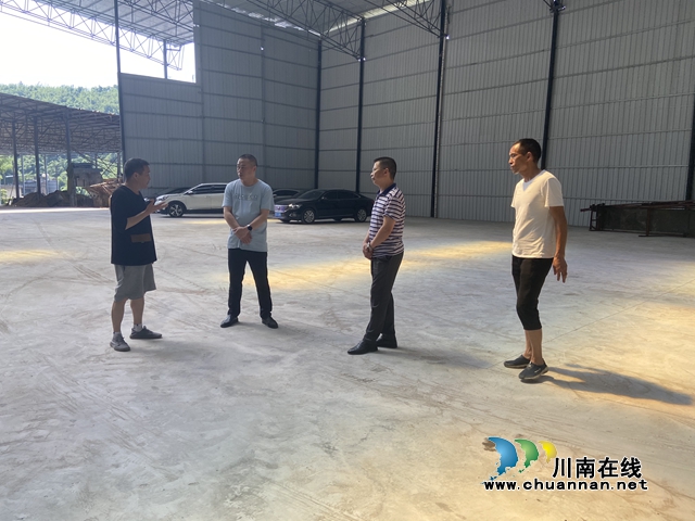 叙永县经济商务科学技术局搭建银企对接平台助力企业科技信贷