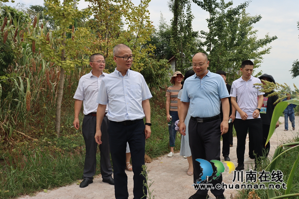 吴雪松调研泸县立石镇“有事来协商”阵地建设工作