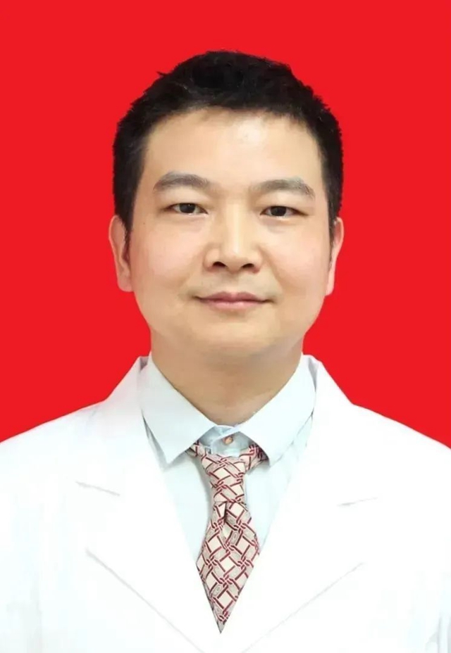 【罕见】泸州36岁男子小腿变粗长包,结果竟是……(图2) 640 (5).jpg