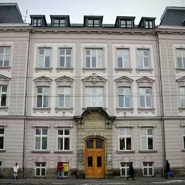 09.jpg