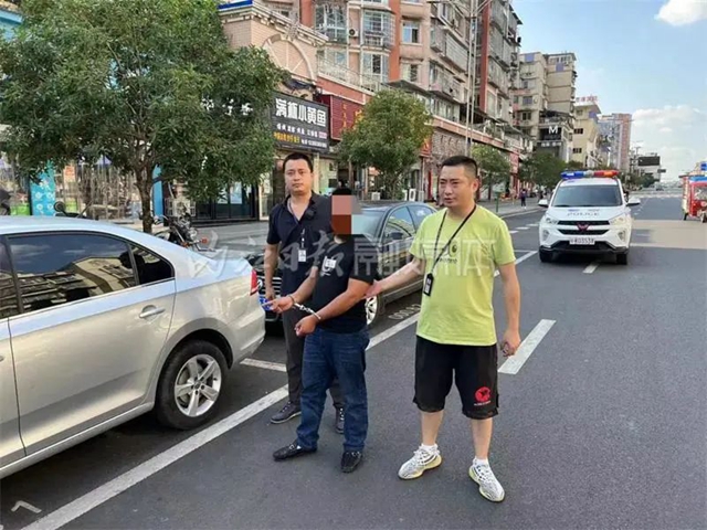 逮3.jpg