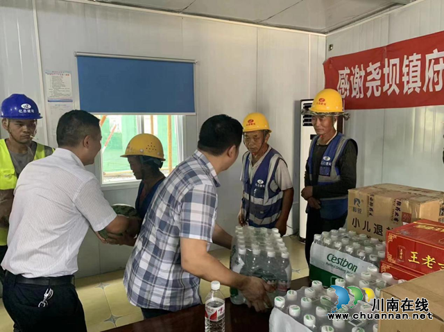 合江尧坝：为企业送清凉，搭建统战“同心桥”