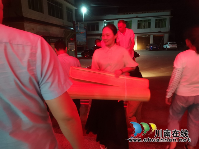 奋战一线！泸县民盟盟员抗旱救灾显担当
