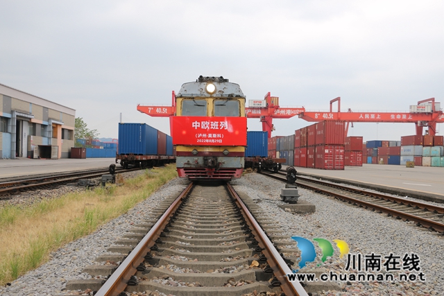 列车1.jpg