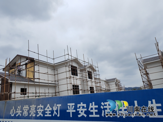 玉蟾街道水竹林灾后新村建设现场（曾佐然摄）.jpg
