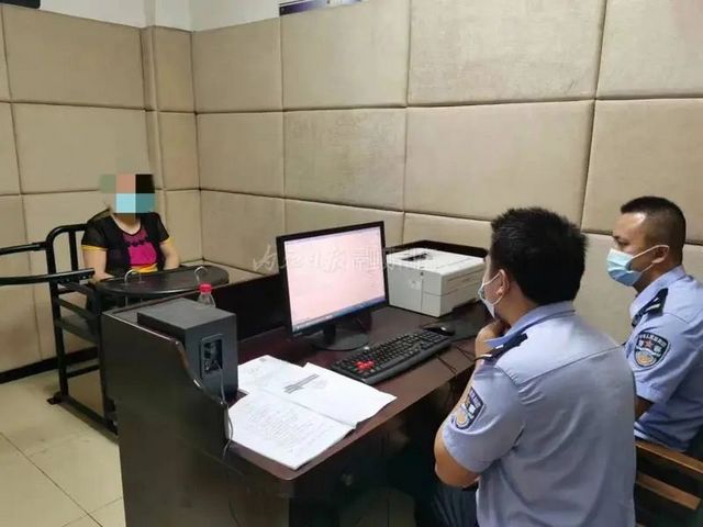 返乡不报备多次出入公共场所！内江东兴区一女子被行拘