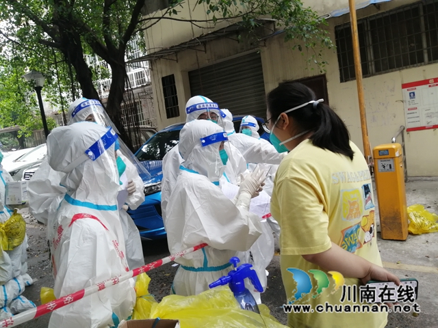 民盟泸州十二中支部盟员教师抗疫：身赴“疫”线显担当，录播课程有作为