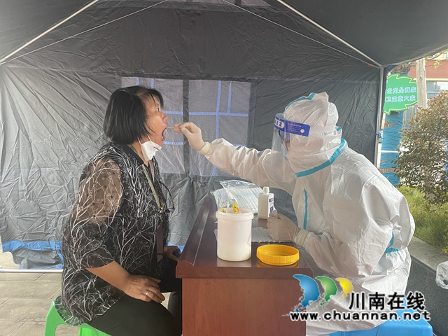 泸县云龙镇：党员干部尽锐出战，全员下沉抗疫一线