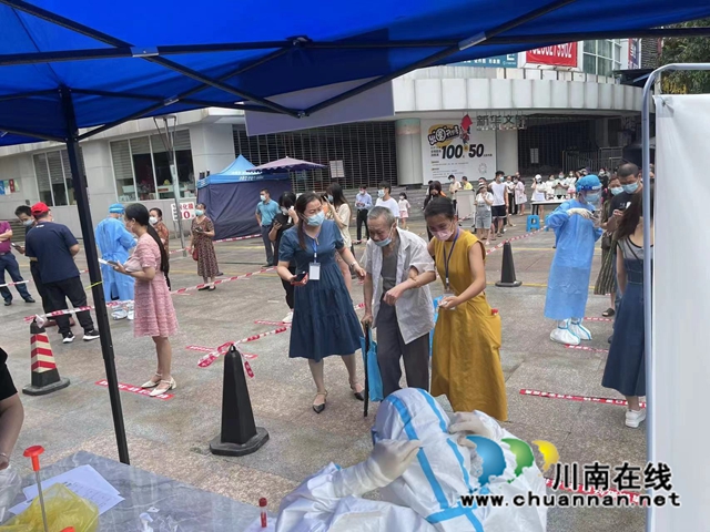 区人大代表、北街人大工委主任桂雪琴.jpg