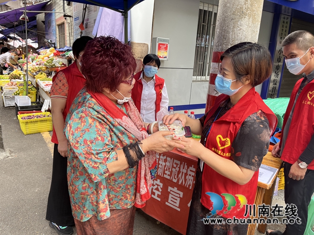 龙马潭区小市街道上大街社区：暖心抗疫！人大代表为志愿者送公益餐