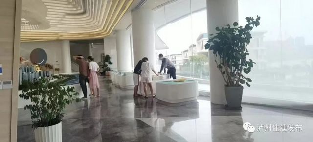 nEO_IMG_2.jpg