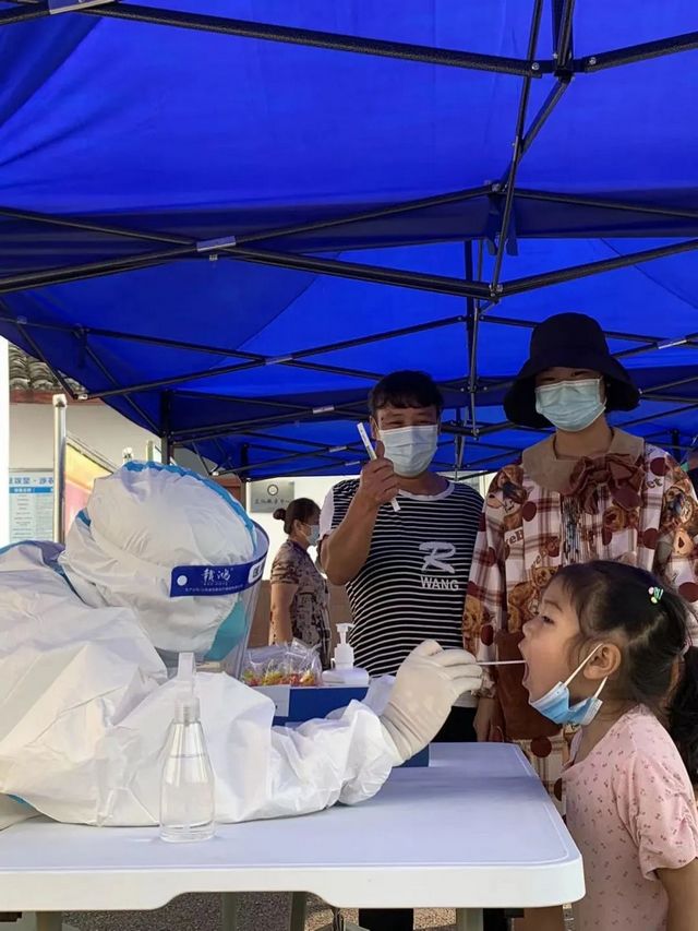 来自泸州市人医医生的【蓝田抗疫记】——“很苦、很累,但要高质量完成!”(图3) nEO_IMG_3.jpg