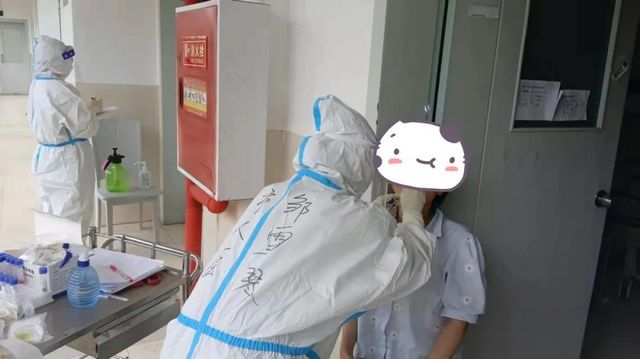全员出击、多线作战!这是泸州市人民医院的“战疫”答案(图8) nEO_IMG_7.jpg
