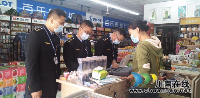泸州市市场监管局联合多部门到泸县云龙镇开展秋季学校食品安全检查