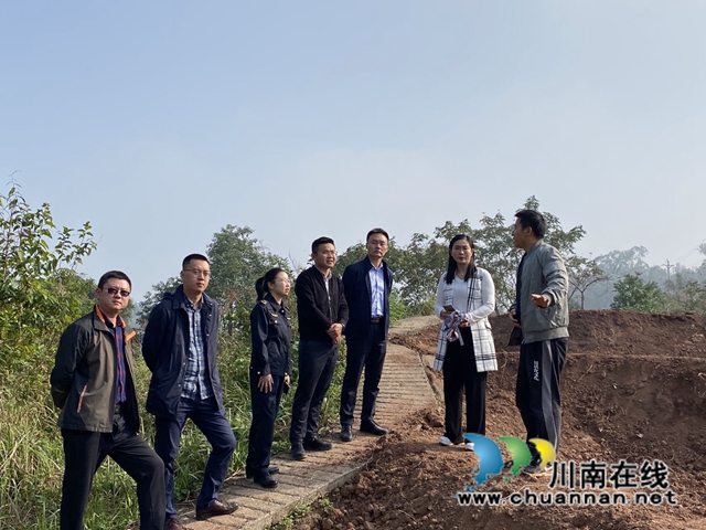 赵晓琼到泸县百和镇督导大陆溪水质达标攻坚工作