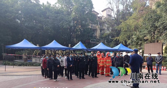 江阳区华阳街道：消防志愿者进小区开展消防安全培训