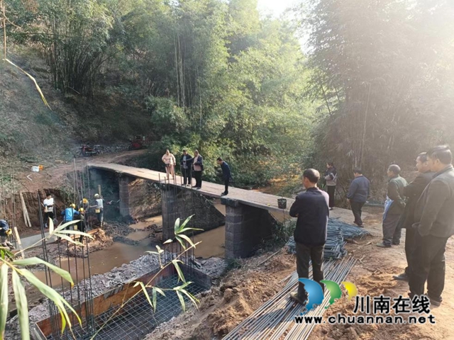 合江县九支镇：致富不忘本，架桥惠乡里