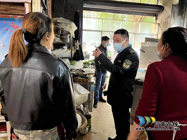 纳溪区市场监管局：持续严查“禁燃区”内销售散煤现象
