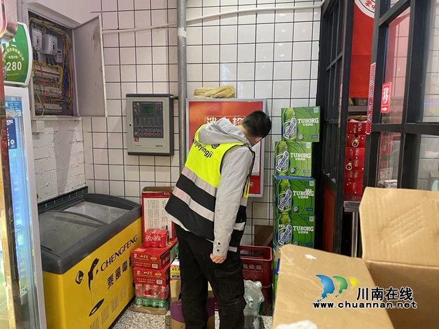 江阳区北城街道报恩塔社区对辖区进行消防安全大检查