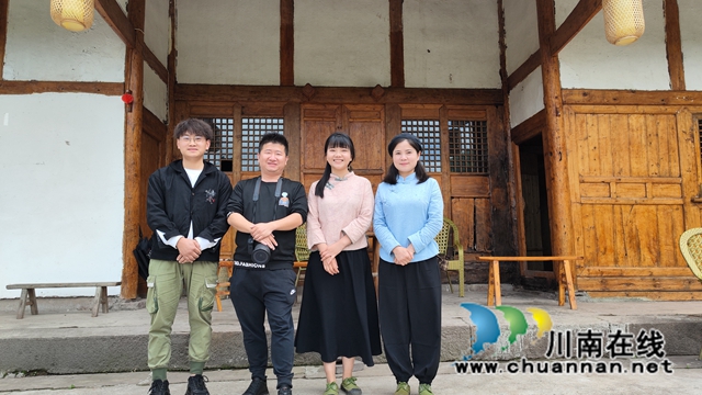 古蔺新的社会队层人士李骁“唐唐皮蛋”抖音号创作者唐菊、罗娟、陈贵.jpg