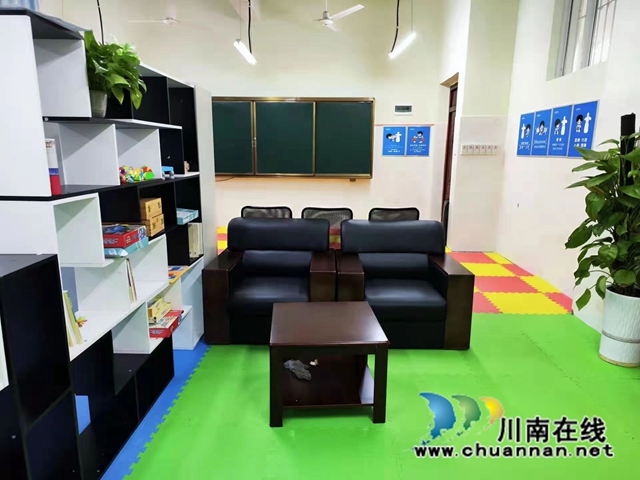 “青”心守护 助力成长|青少年健康成长关怀中心落地泸县嘉明中学(图2) 图片1.jpg