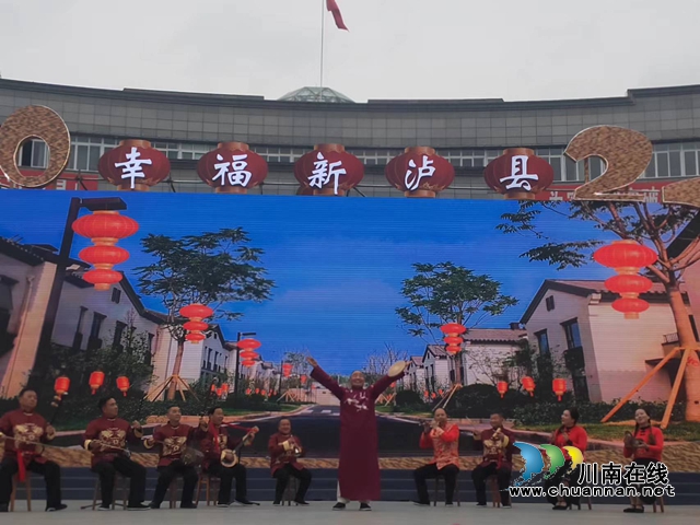 《油罐兴家》（曾佐然摄）.jpg