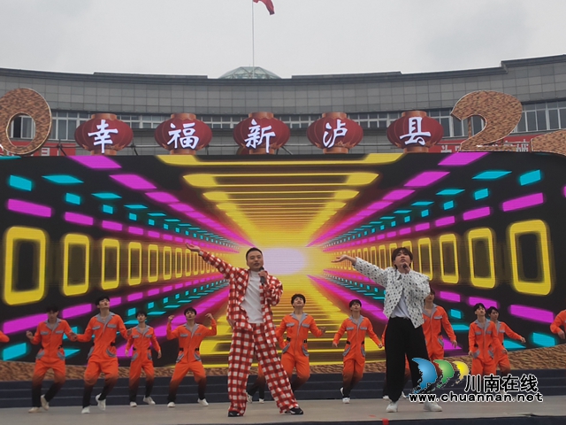 歌唱节目《时代感》（曾佐然摄）.jpg