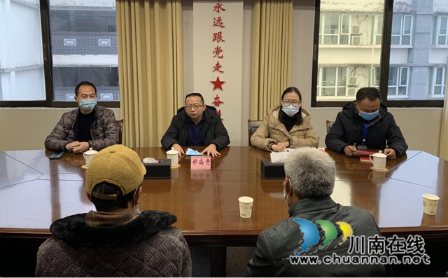 泸县知联会会长带队春节送温暖