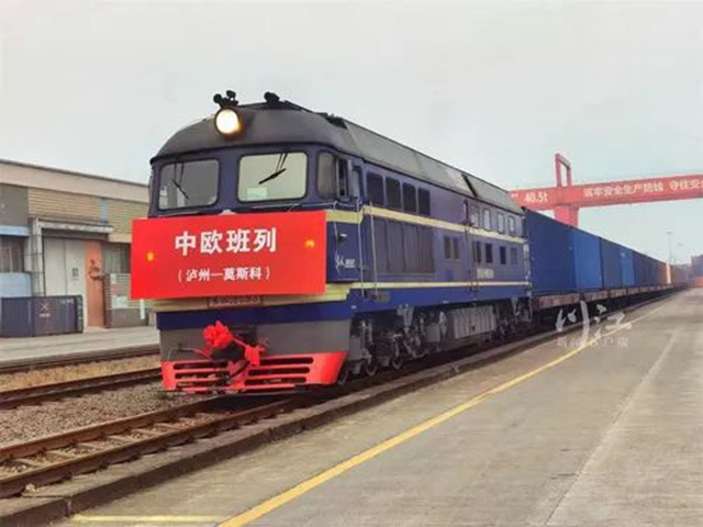 泸州港超额完成2022年运输目标
