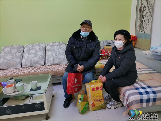 华阳街道卫健办开展计生特扶家庭和计生困难家庭新春走访慰问活动