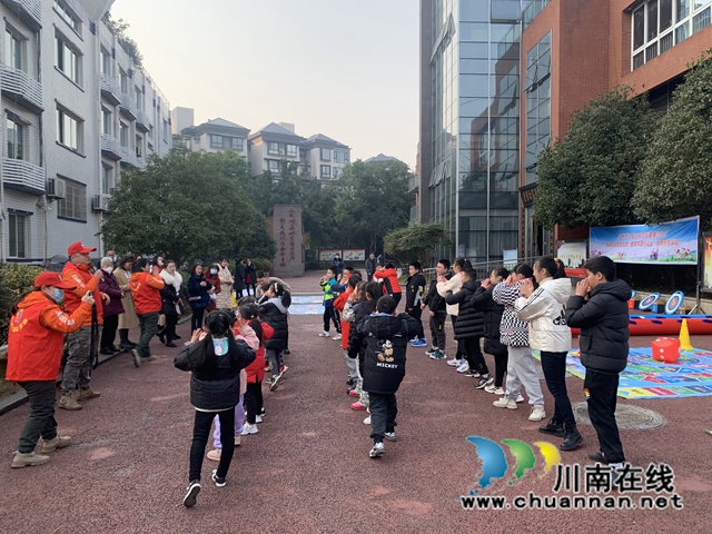 热身运动中.JPG