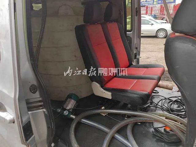油８.jpg