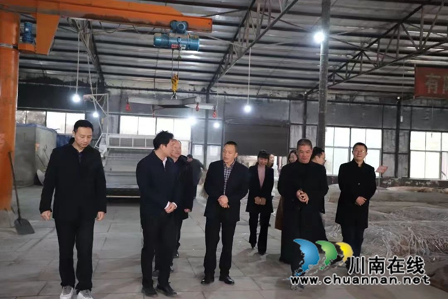 泸州市工商联到泸县调研“两个健康”创建和镇街商会建设工作