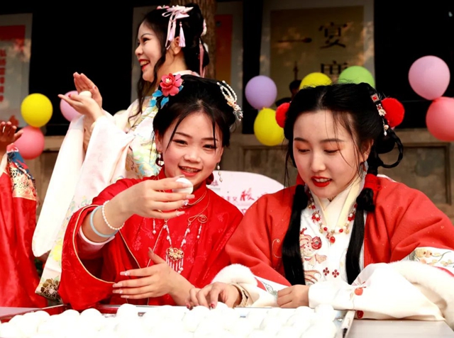 潮玩民俗丨纳溪区新春游园活动精彩纷呈(图2) 2.jpg