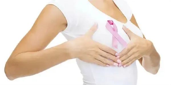 【警惕】半年内，女子乳房狂飙到G罩杯