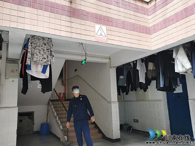 合江县消防大队到合江中学开展消防安全检查