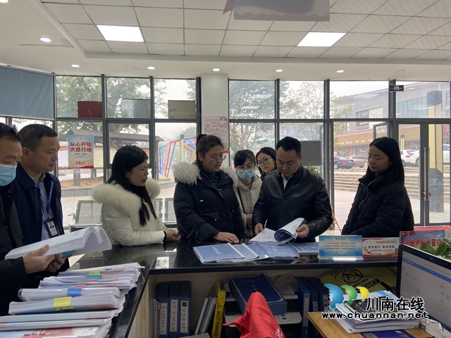 泸州市创建国家食品安全示范城市指挥部到泸县开展现场点位模拟验收
