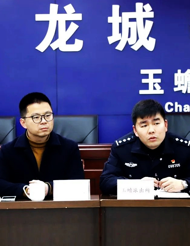 暖心丨警医一家亲，福欣献爱心！