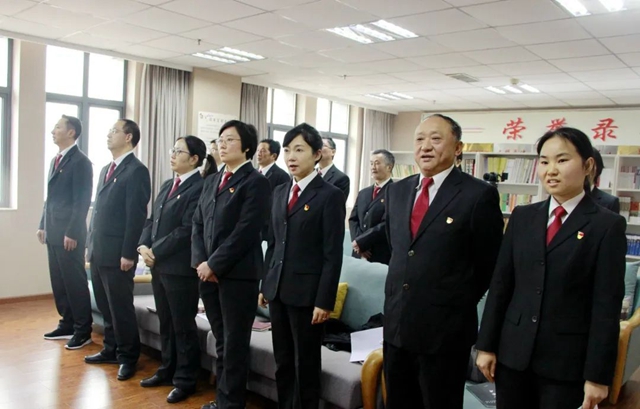 廉洁司法路 清风伴我行 | 江阳区法院第三党支部开展道德讲堂活动
