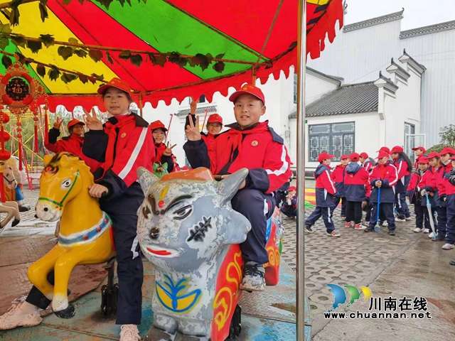 儿童乐园（曾佐然摄）.jpg