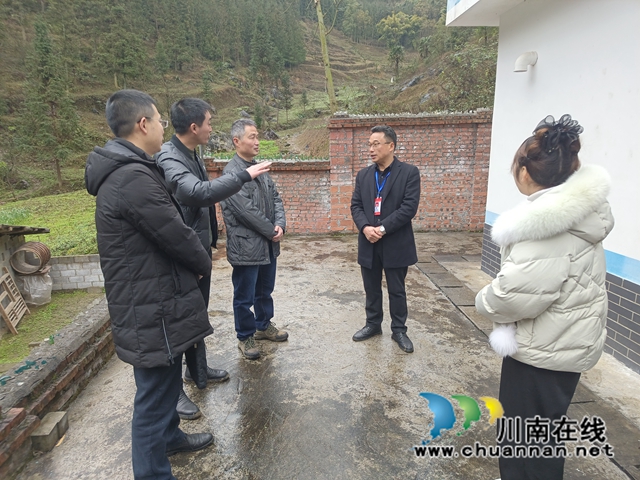 四川省地震局一行赴叙永县黄坭镇开展防震减灾监督检查工作