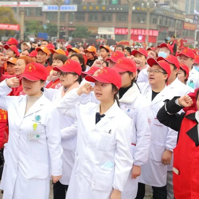 合江:超大阵容!义诊活动进社区,弘扬雷锋精神!(图3) 3.jpg