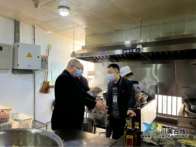 叙永县市场监管局龙凤所：三举措保障辖区重大活动期间食品安全