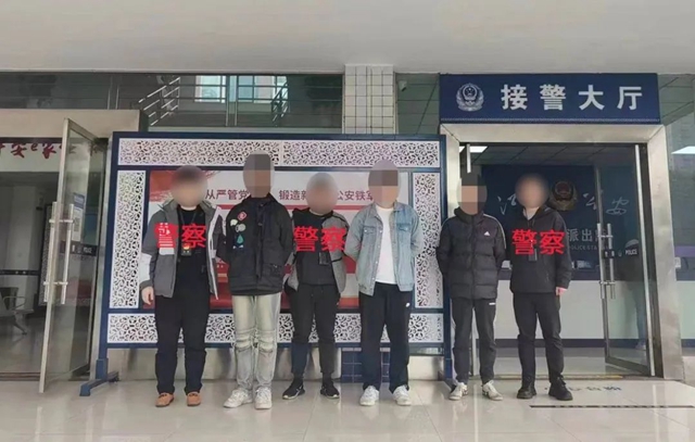 泸州警方秘密拍摄，男女佯装情侣进入地下车库……