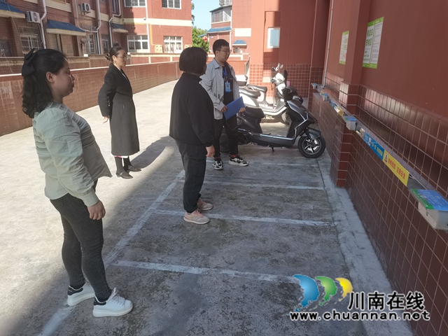 泸县百和镇开展清明节前消防安全检查暨消防安全宣传行动